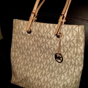 Authentic Michael Kors purse